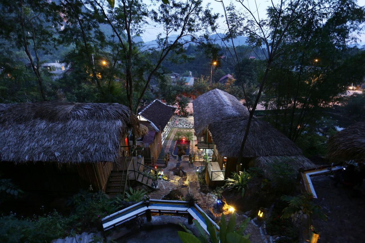 Green Hill Hostel&Tour Ha Giang Buitenkant foto