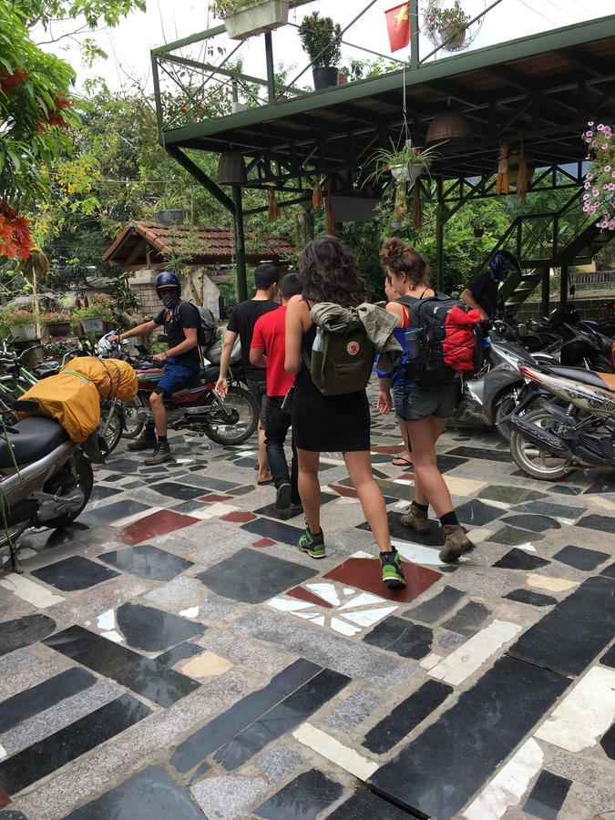 Green Hill Hostel&Tour Ha Giang Buitenkant foto
