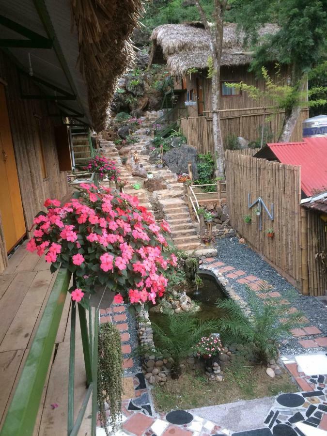 Green Hill Hostel&Tour Ha Giang Buitenkant foto