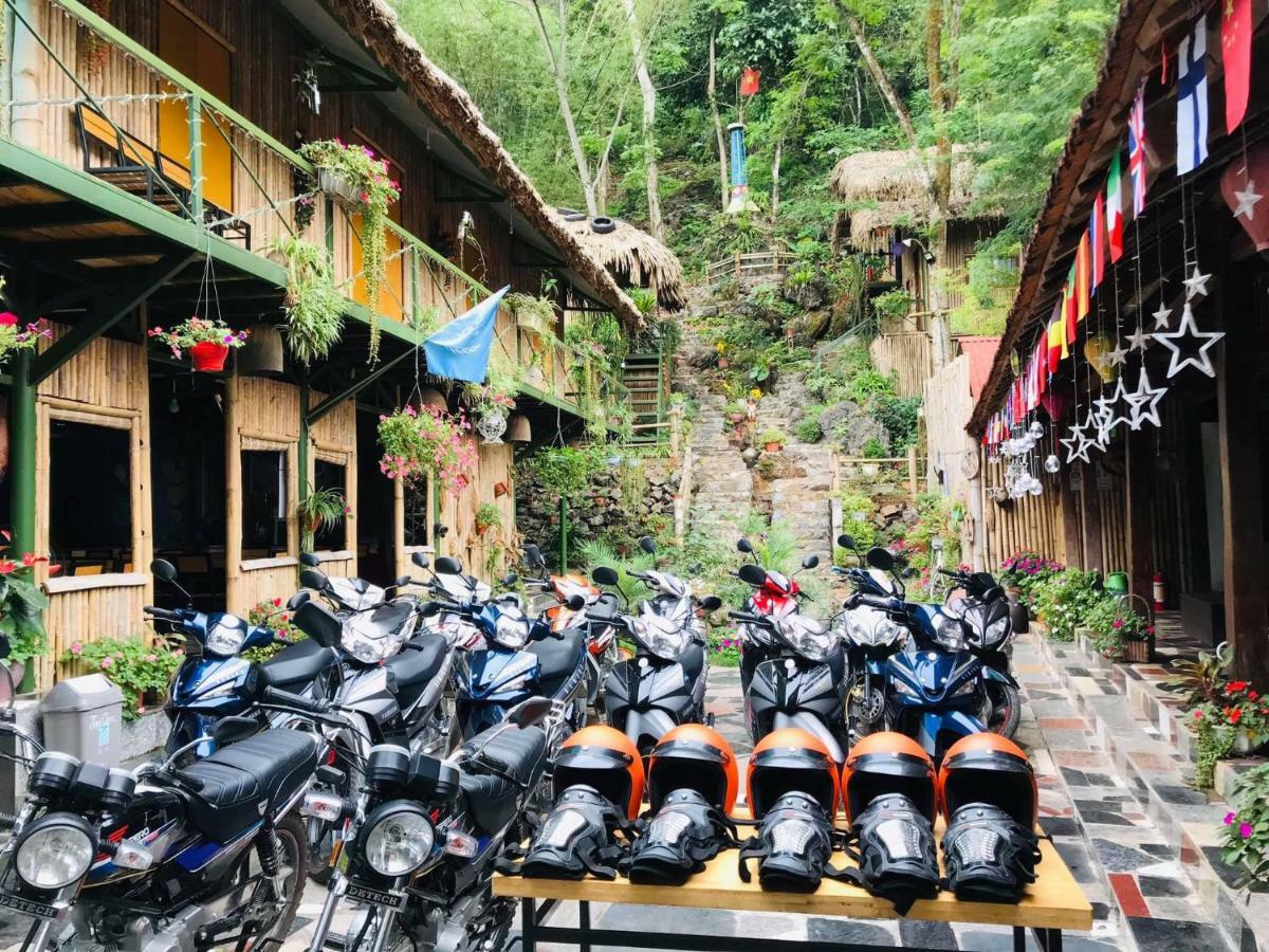 Green Hill Hostel&Tour Ha Giang Buitenkant foto